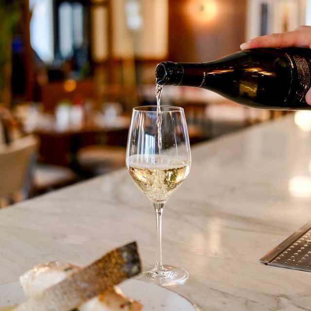 food-and-wine-tours[1]